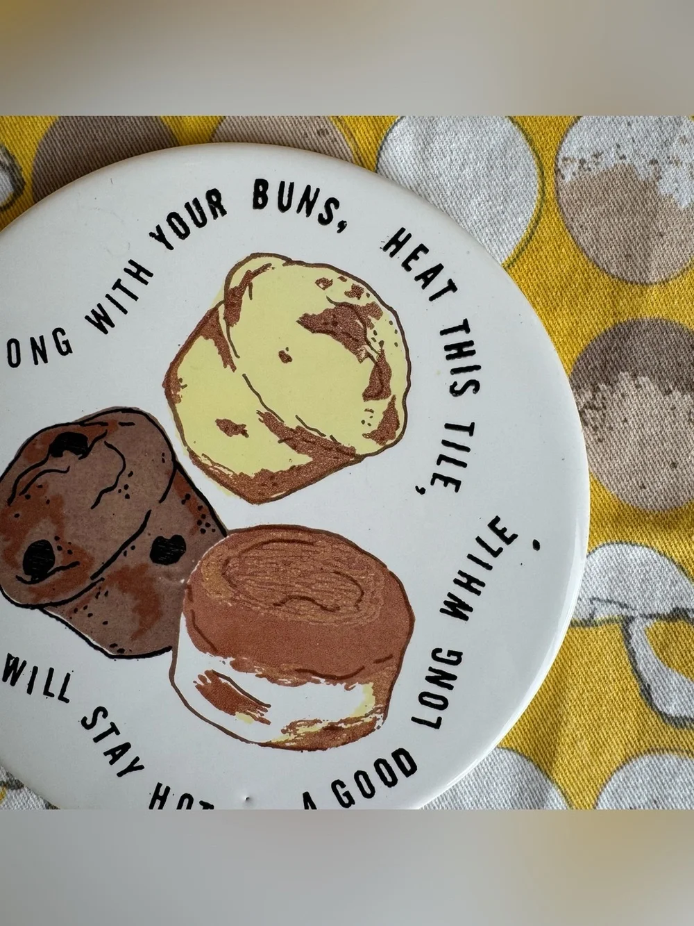 Vintage style muffin warming tile/trivet